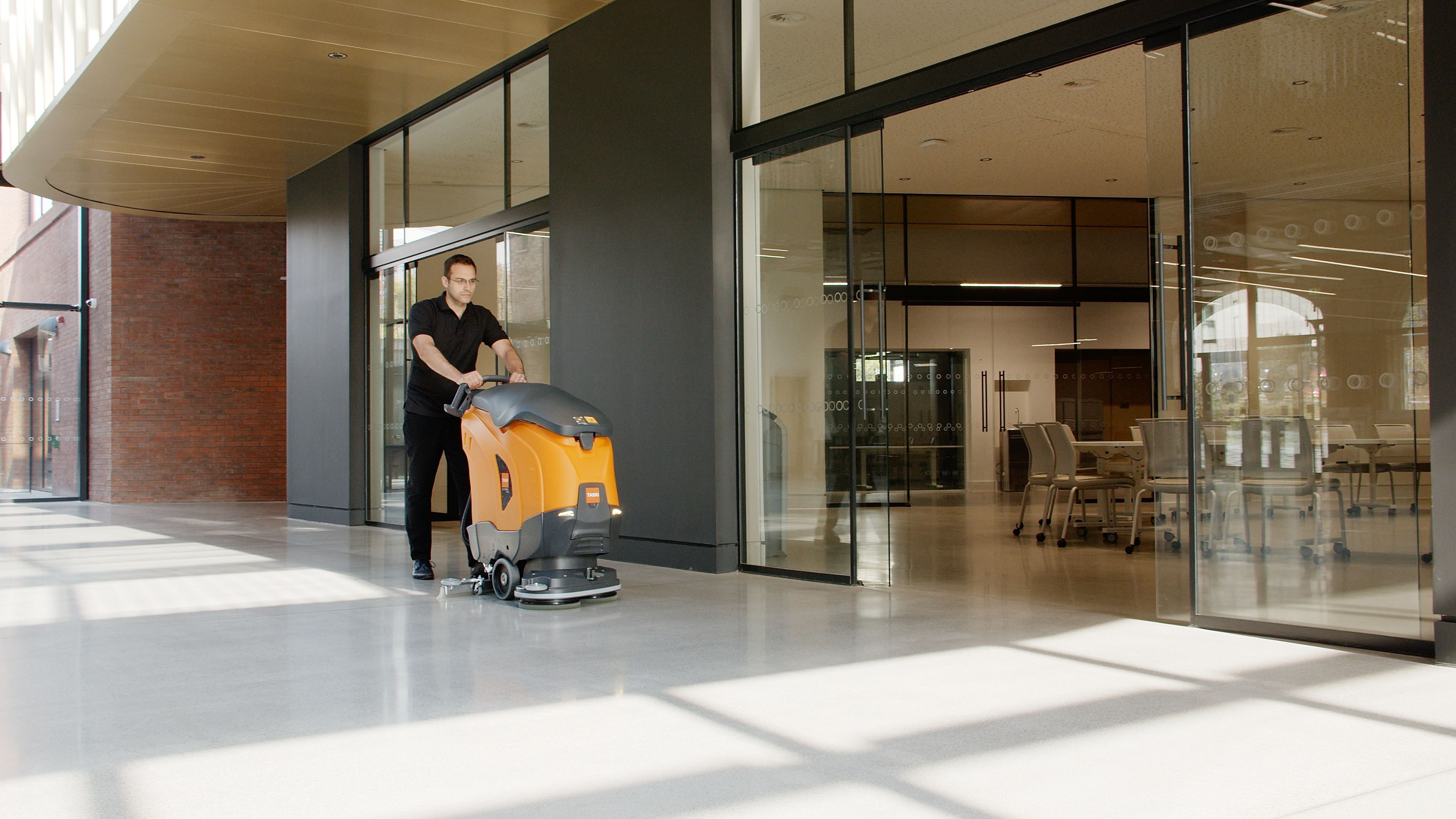 TASKI Ultimaxx floor scrubber — product hero shot