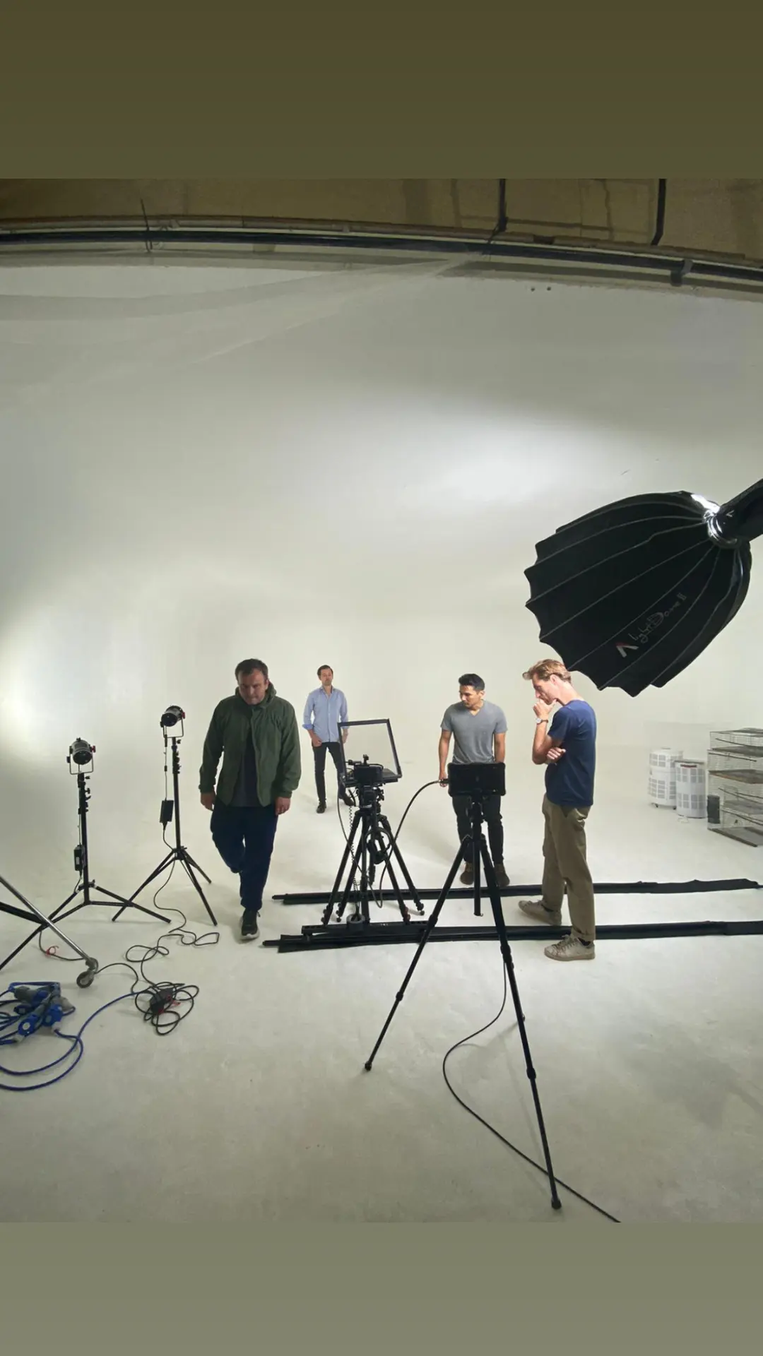 Behind the scenes — canary handler and crew preparing on the Rensair shoot